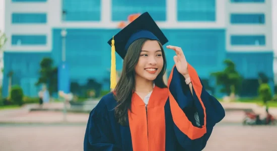 Descubra se vale a pena fazer uma pós-graduação em educação EAD e entenda os motivos.