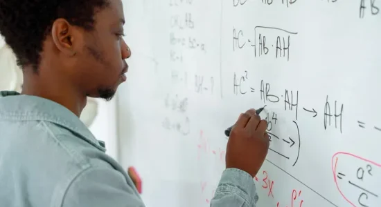 MATEMÁTICA