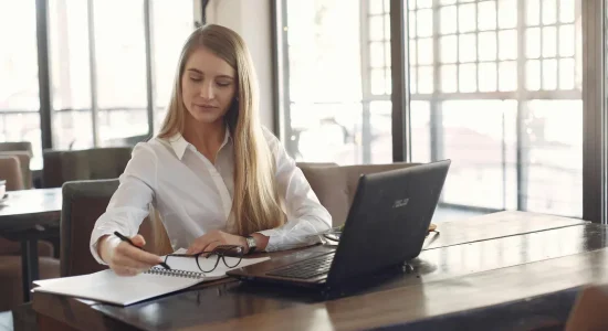 Pós-graduação em administração pública: Desafios e benefícios